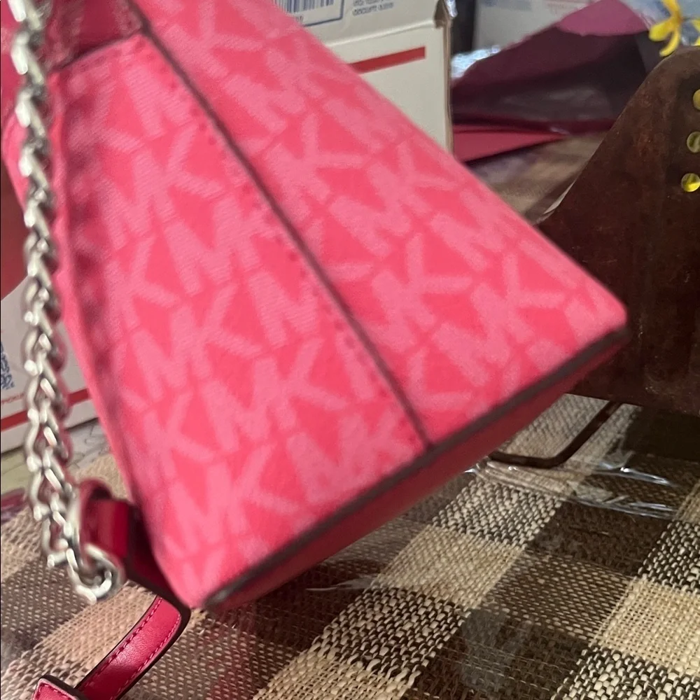 Michael Kors Pink and White Jet Set Crossbody Bag